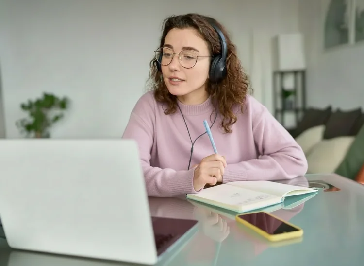 Indywidualna lekcja języka online